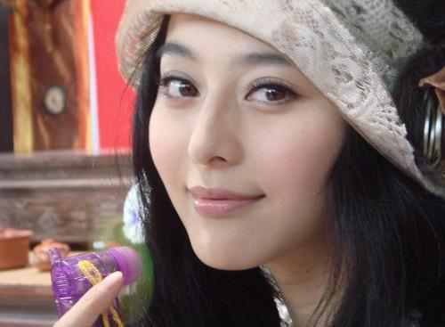 果汁疗法轻松去除黑眼圈