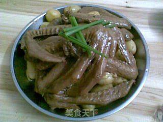 柱侯酱之薯仔焖鹅翼的做法