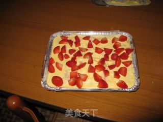 草莓口味提拉米苏