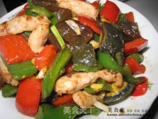 辣椒皮蛋肉的做法