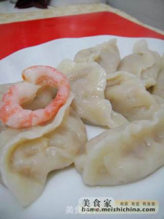 西芹虾仁饺子