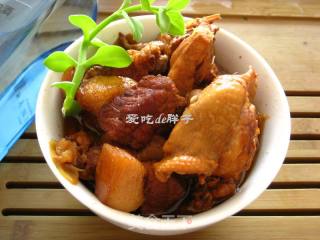 三黄鸡烧五花肉的做法
