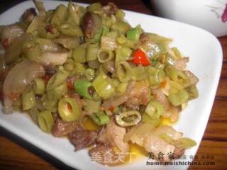 酸菜梗小炒肉的做法