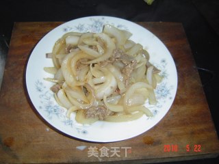 洋葱炒牛肉丝的做法