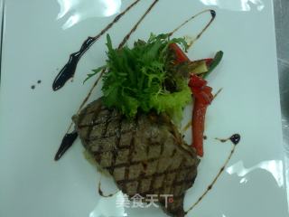 香煎西冷牛排的做法