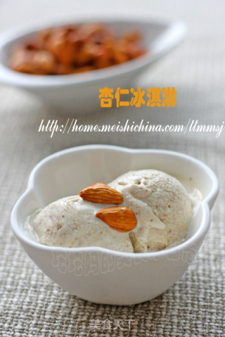 杏仁冰淇淋