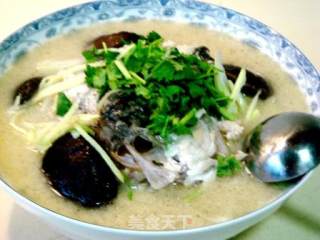 夏季祛暑汤菜“醋椒黄鱼头”的做法