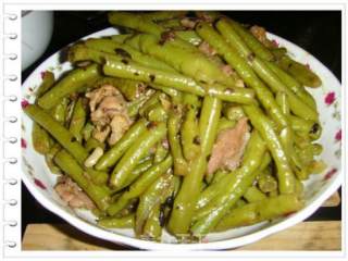 豆角炒肉片的做法