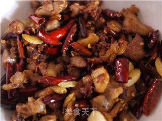 香辣鸡丁的做法