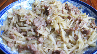 土豆丝炒牛肉的做法