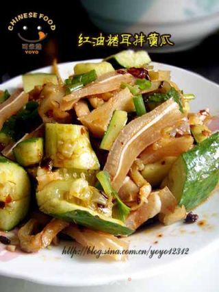 红油猪耳拌黄瓜的做法