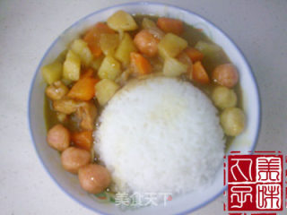 咖喱丸子鸡肉饭的做法
