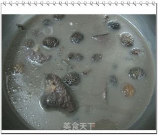 胃病良药-春砂仁煲横利的做法