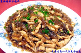 葱油粉丝炒鸡柳的做法
