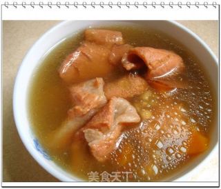 土茯苓茨实薏米煲瘦肉的做法