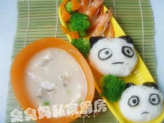 可爱饭团-----熊猫趴趴的做法