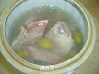 青橄榄煲汤的做法