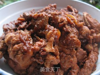 红油酱排骨的做法