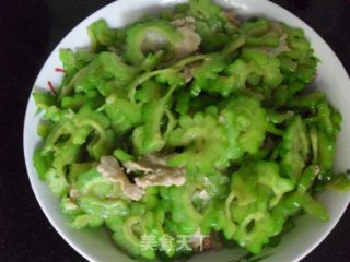 苦瓜炒肉片的做法