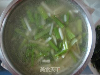 芹菜炖土豆的做法