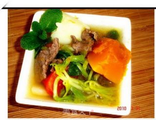 杂菜牛肉汤的做法
