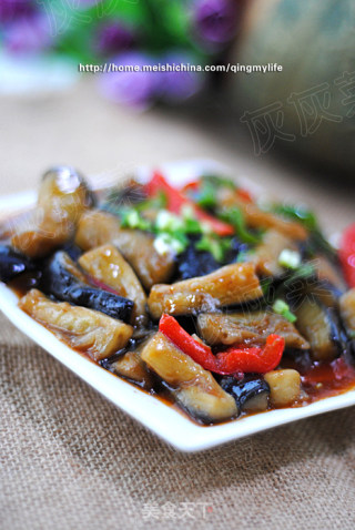 【鱼香茄子】——如何炸茄子少吸油的做法