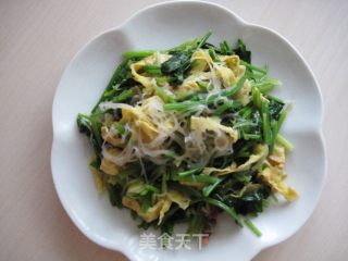 蛋皮拌菠菜的做法
