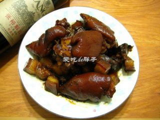 猪蹄子烧五花肉的做法