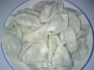 韭菜鸡蛋饺子的做法
