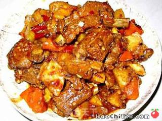 川味土豆烧排骨的做法