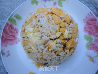 鸡蛋炒玉米饼米饭