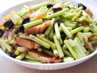 蒜苔炒腊肉的做法