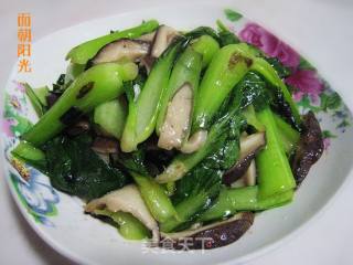 香菇炒青菜的做法