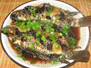 榄角蒸立鱼的做法