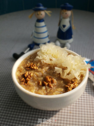 冰糖银耳核桃粥饭