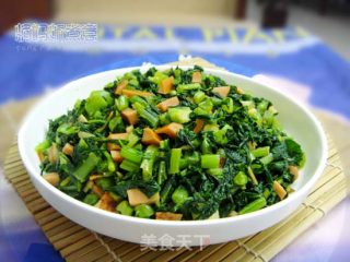 萝卜叶炒火腿的做法