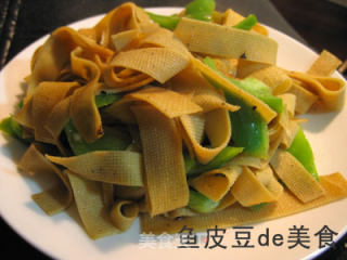 家常菜尖椒干豆腐