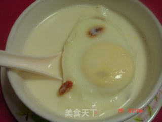 牛奶炖蛋的做法