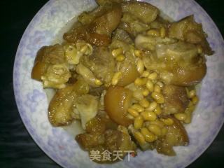 黄豆焖猪手的做法