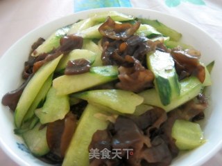 黄瓜炒木耳的做法