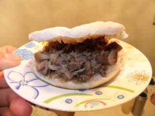 麦香卤肉夹馍的做法