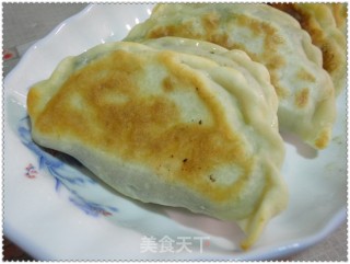虾皮韭菜盒子的做法