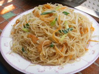 虾干炒米粉
