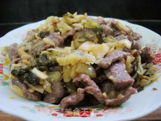 牛肉炒酸菜的做法