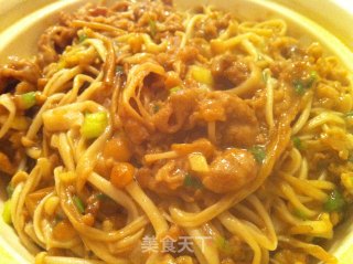 金针菇肥牛煲的做法
