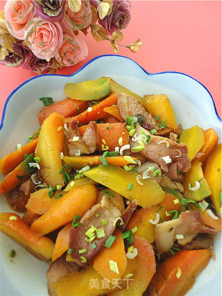 胡萝卜烧腊肉的做法