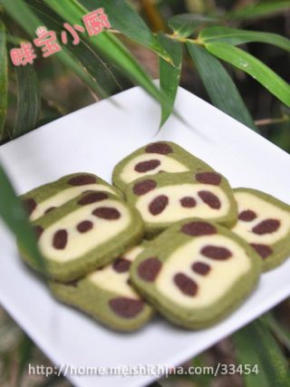 Hello Panda 无色素无模具熊猫饼干来啦！（附超详细过程分解图）