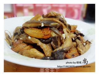 蘑菇炒肉片的做法