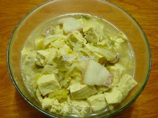 酸菜炖冻豆腐的做法
