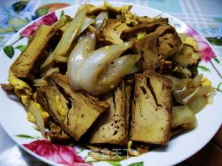 洋葱炒素鸡的做法